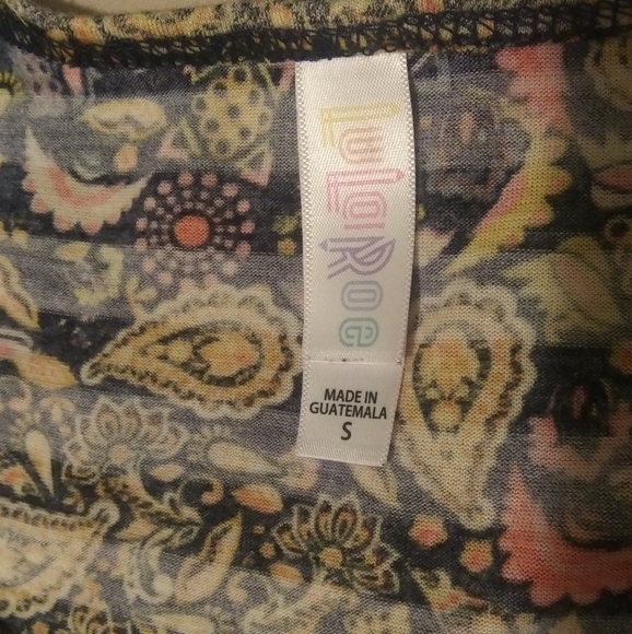LulaRoe Classic Top - Picture 3 of 4